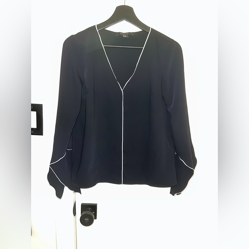 Forever 21 Black Silky Top Sz M